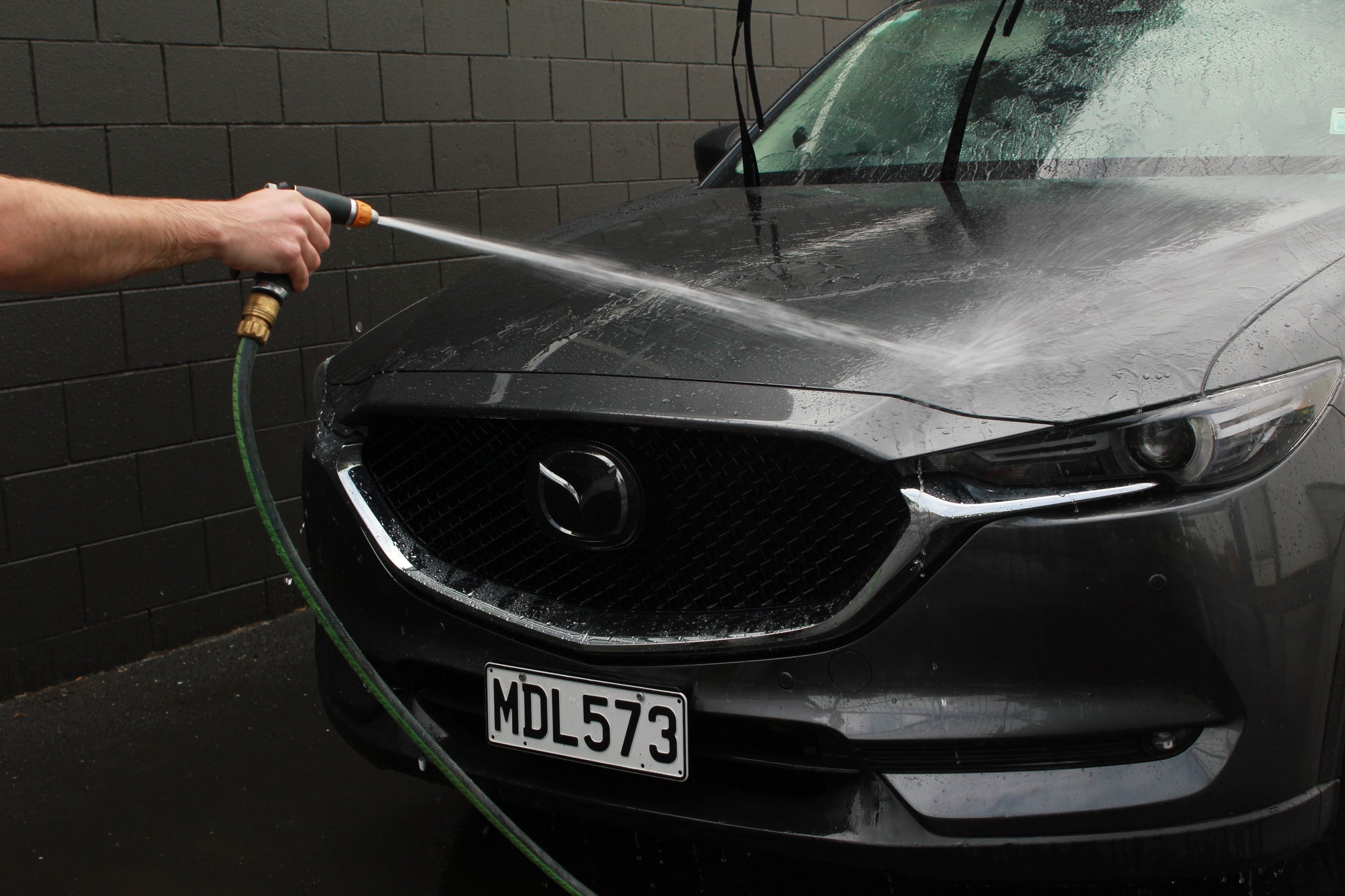 20L Car Wash and Protectant, Rinsing Mazda